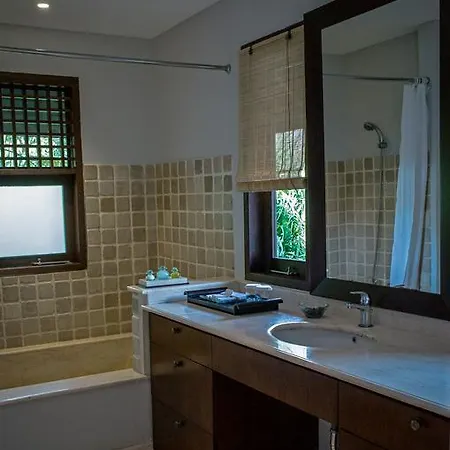 D'Sriwing Villa Gallery Kuta  Exterior photo